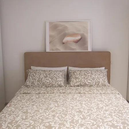 Le Rose Beach&suites Fronte Mare A Villarosa Appart hôtel