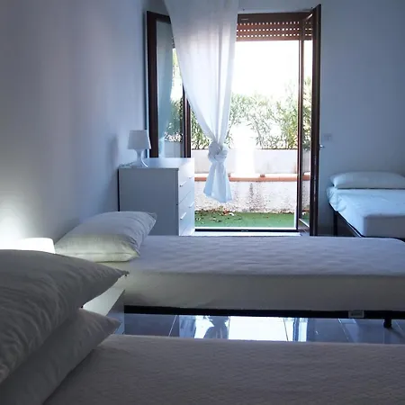 아파트호텔 Le Rose & Fronte Mare A Villarosa *