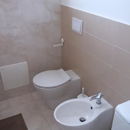 Le Rose Beach&suites Fronte Mare A Villarosa