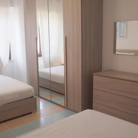 Le Rose Beach&suites Fronte Mare A Villarosa Martinsicuro