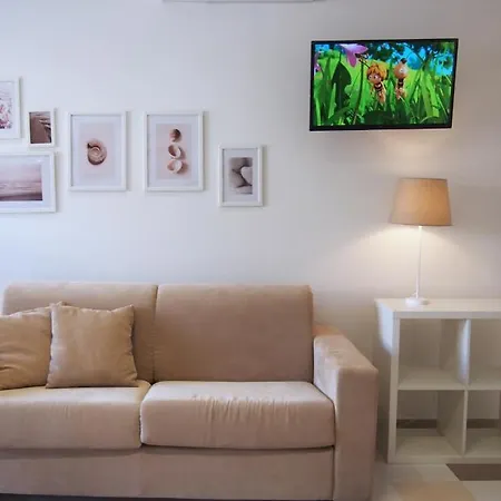 Apart-hotel Le Rose & Fronte Mare A Villarosa